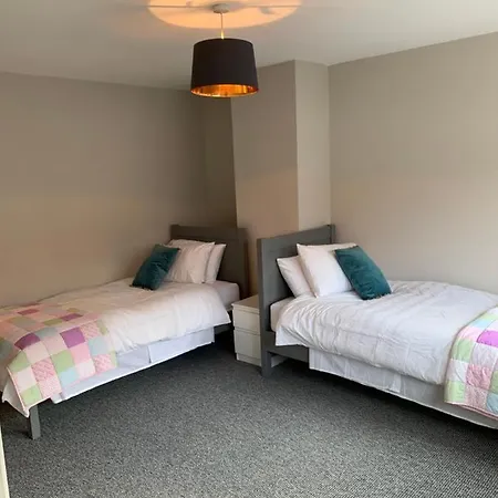 City Break Plush Pad, Walking Distance To City Centre Belfast Exterior photo