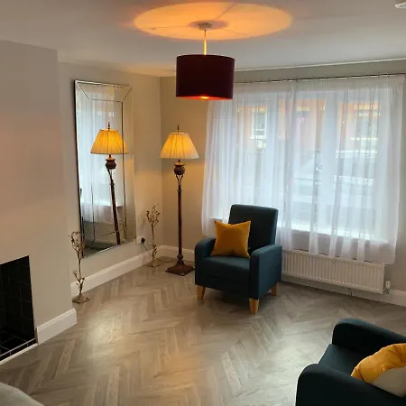 City Break Plush Pad, Walking Distance To City Centre Belfast Exterior photo