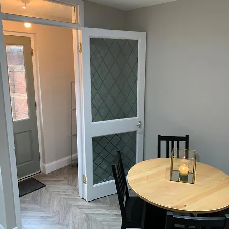 City Break Plush Pad, Walking Distance To City Centre Belfast Exterior photo